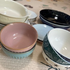 LE　CRUSET食器　２４枚の画像