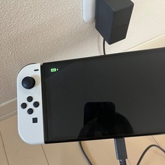 美品！Switch有機EL コントローラー付の画像