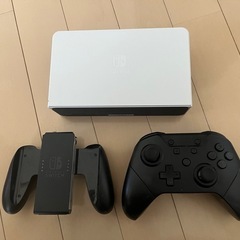 美品！Switch有機EL コントローラー付の画像