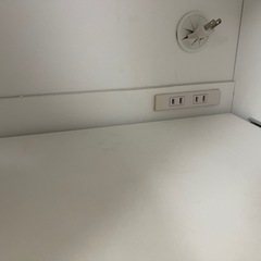 可動式レンジ台付き食器棚の画像
