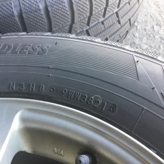 215/65R16 アルミホイール付スタッドレスタイヤ 4本セットの画像