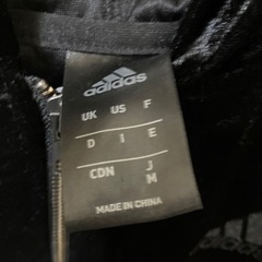 adidasジャージの画像