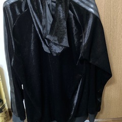 adidasジャージの画像