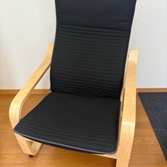 IKEA ポエング　アームチェア　ソファーの画像