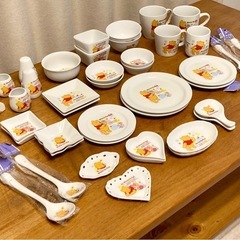 プーさんの食器（計46点）の画像