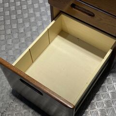 店頭引き渡し 中古 木製デスクワゴン 木製キャスター付きチェストの画像