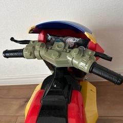 仮面ライダーアギト☆マシントルネイダー☆子供用乗用バイク
の画像