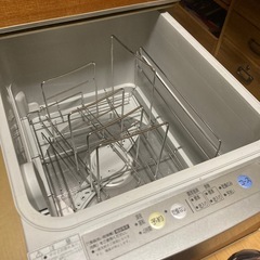 HITACHIビルトイン食洗機200Vの画像