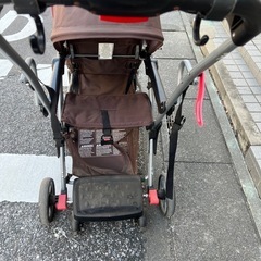二人乗りベビーカーの画像