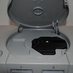 [1411] SONY PlayStation (PS1) 本体 付属品付きの画像