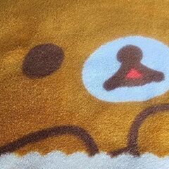 リラックマ　ひざ掛け　ブランケット　ピンクコリラックマ　キイロイトリの画像