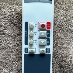 ＬＥＤシーリングライト　ニトリ　調光タイプ　〜６畳サイズ　リモコン付　ヘルツフリーの画像