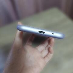 【取引中】AQUOS sense スマホ 本体 sh-01k 32GB の画像