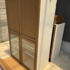 ０円 大容量　食器棚の画像