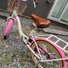 １８インチ　キッズサイクル　補助輪有りの画像