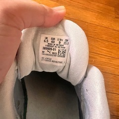 　オーキッド　スリフテッド　ウィメンズ　25.5cm PUMA 新品 ベージュの画像