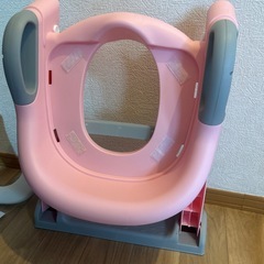キッズ用便座 階段付きの画像