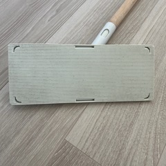 無印良品　ヘッドが付け替えられる　木製ポール　フローリングワイパーの画像