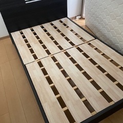 セミダブルベッドの画像