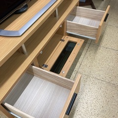 リユースマン倉敷、ガラス扉付きTVボード、ナチュラル、棚、収納の画像
