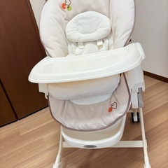 combi ハイローチェア(新生児クッション付)の画像