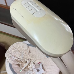 電動ベビーラック/バウンサーの画像