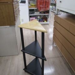 【ジャングルジャングル 岸和田和泉インター店】三角ラック　2段　木製　コーナー 和泉市 堺市 岸和田市 泉大津市 高石市 泉北郡熊取町の画像