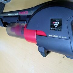 シャープ 充電式 EC-SX520 スティッククリーナー バッテリ2個付き  自走式 2016年製 コードレスクリーナー 掃除機  クリーナー ピンク SHARP 札幌市 北20条店の画像
