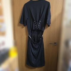 index　インデックス　背中空きワンピースの画像