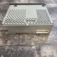自動車用のCDレシーバー（カーステレオ）の画像