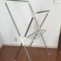 物干しラックの画像