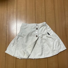 140サイズ　女の子　コムサおまけ付き　夏服まとめ売りの画像