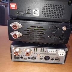 ICOM IC-7100及びAT-180の画像