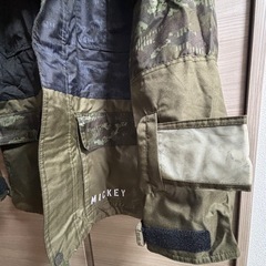 【美品】 IGNIO スキーウェアー上下セット　ミッキロゴ入り　グローブ付きの画像