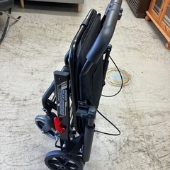 ロ2507-567  介護用 折りたたみ車椅子 ケース付き バラ売り不可 中古美品の画像