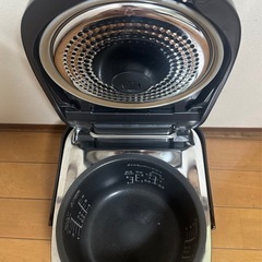 Panasonic IH ジャー　炊飯器 SR-HB106 2016年製の画像