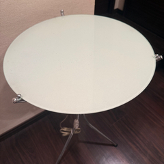 サイドテーブル　照明付きの画像