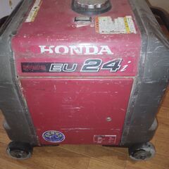 中古発電機　HONDA　Inverter　EU24i　車輪付きの画像