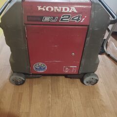 中古発電機　HONDA　Inverter　EU24i　車輪付きの画像