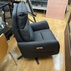 【リサイクル市場エコ伊川谷】 NITORI / ニトリ 電動リクライニングパーソナルソファ レザー 本革 2モーター 幅76奥行84高さ105cm【取りに来られる方限定】の画像