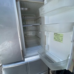 大型冷蔵庫の画像