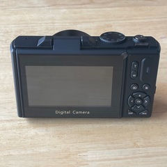 新品 デジタルカメラ 5K録画 Wi-Fi対応 自撮り・Vlog用にも！の画像