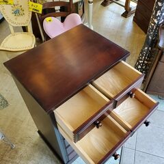 民芸家具 箪笥 チェスト 6段 引出し8杯  タンス 収納家具 和家具 検) 北海道民芸家具 蝦夷民芸 松本民芸 天然木 無垢材■横幅60cm×奥行43cm×高さ102cm■近隣配送無料 買取帝国 朝霞店の画像