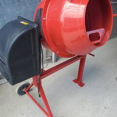 コンクリートミキサー　赤　練上量70L　ドラム容量140L 電動　モーター式　100Vモーター　撹拌機の画像