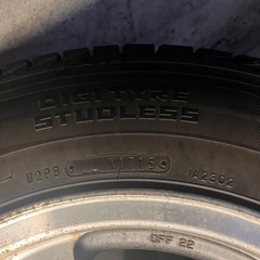 ジムニー スタッドレスタイヤ 175/80R16の画像
