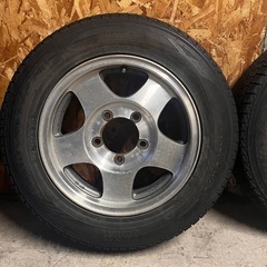 ジムニー スタッドレスタイヤ 175/80R16の画像