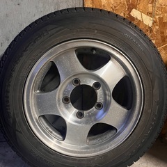 ジムニー スタッドレスタイヤ 175/80R16の画像