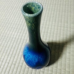 【無料】お洒落な花瓶【一輪挿し】の画像
