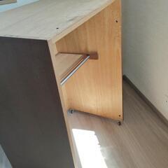 収納BOXと木工用？ナラ材箪笥と桐箪笥を分解したものの画像