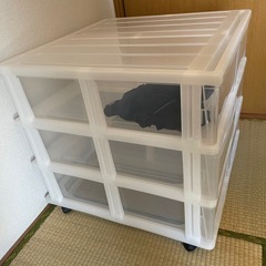 ニトリ　押入れ収納ケースの画像